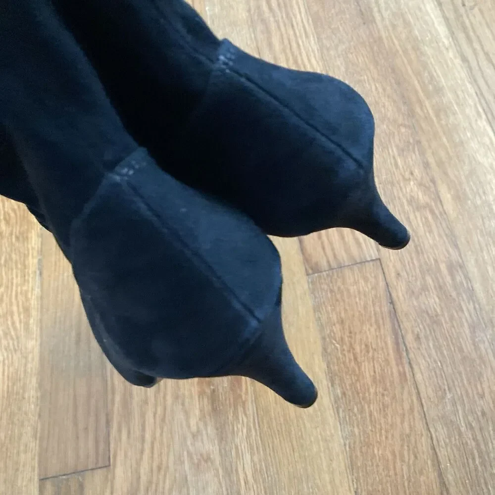 Vince Camuto Bristol Suede Slouchy Heeled Boots 10 Ankle Edgy Sleek